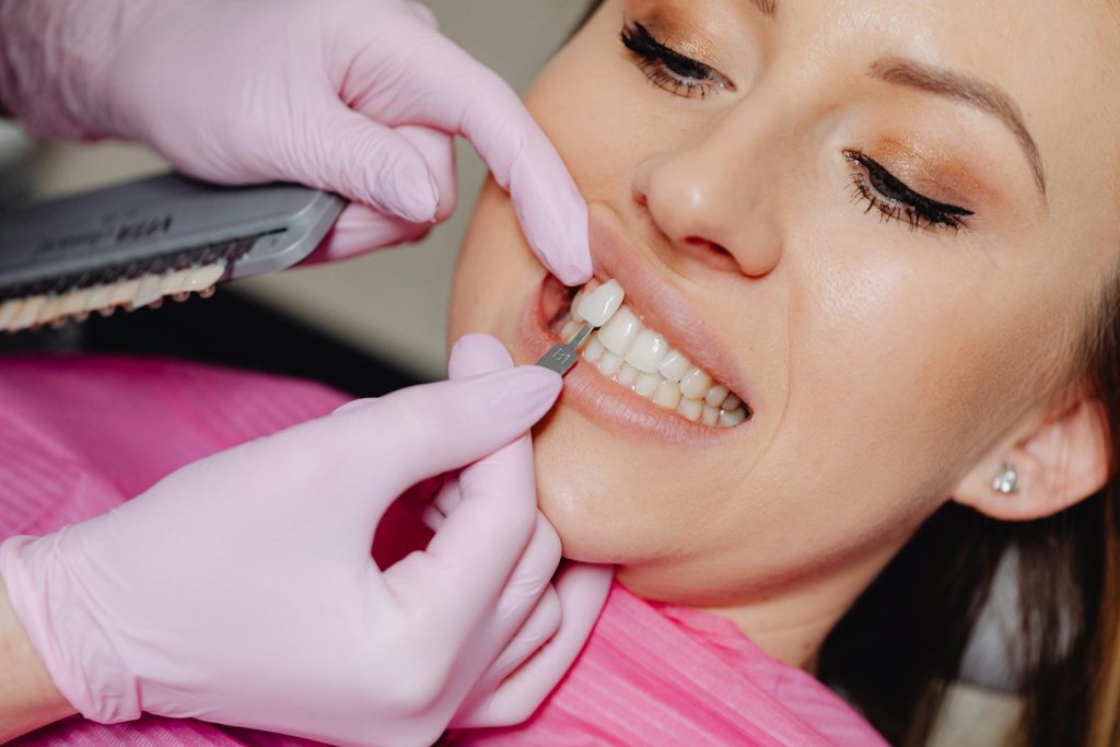 Colina Dental's cosmetic dentistry services